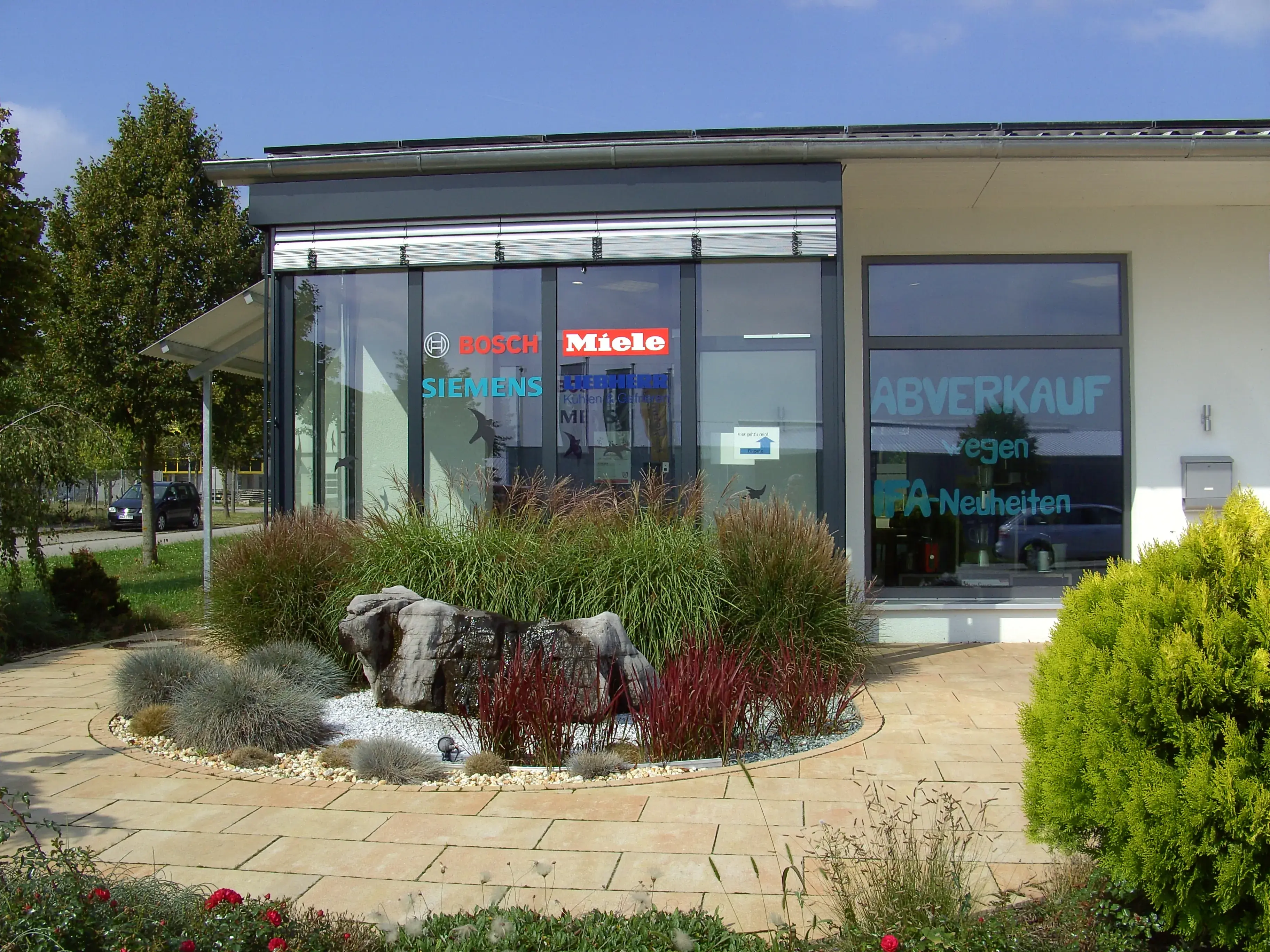 Geschäft von Außen – Schaufenster